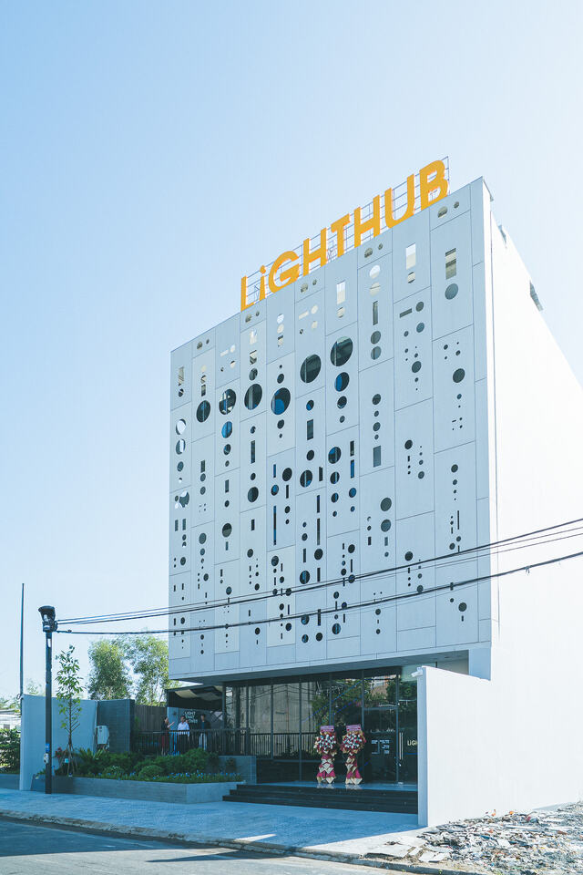 Lighthub opening