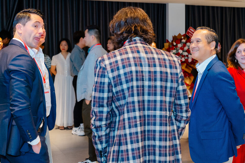 Lighthub opening