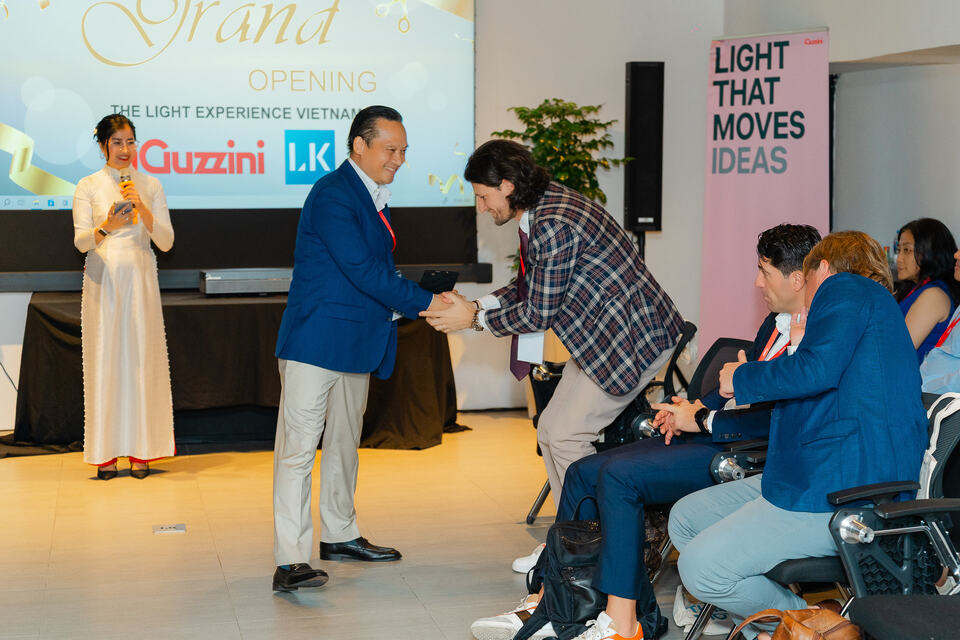 Lighthub opening