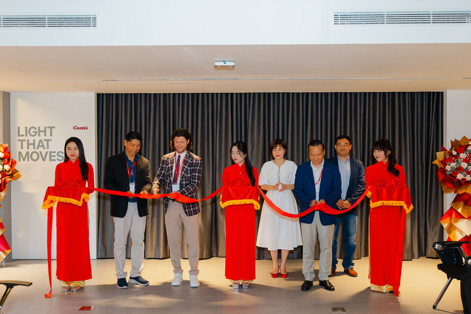 Lighthub opening