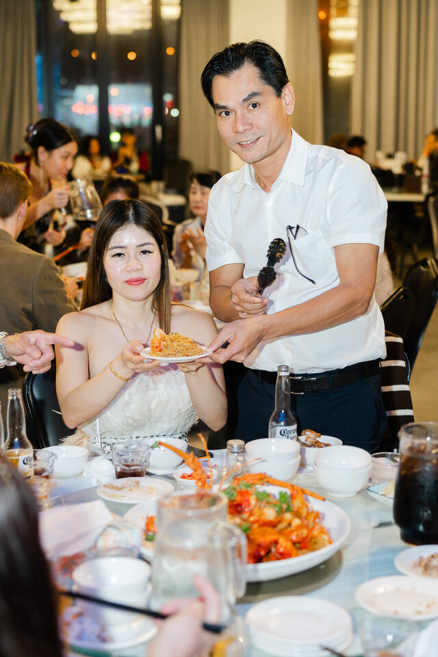 Thinh Tran & Tram Vo 