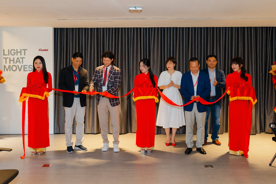 Lighthub opening