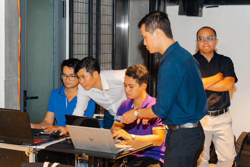 Lighthub opening